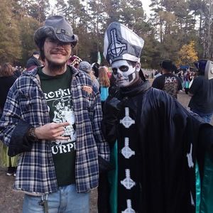 Meet your Posher, Logan